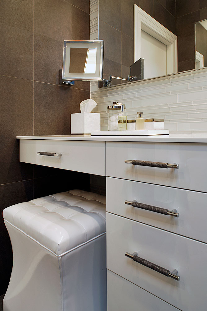 Westchester Primary Modern Bath